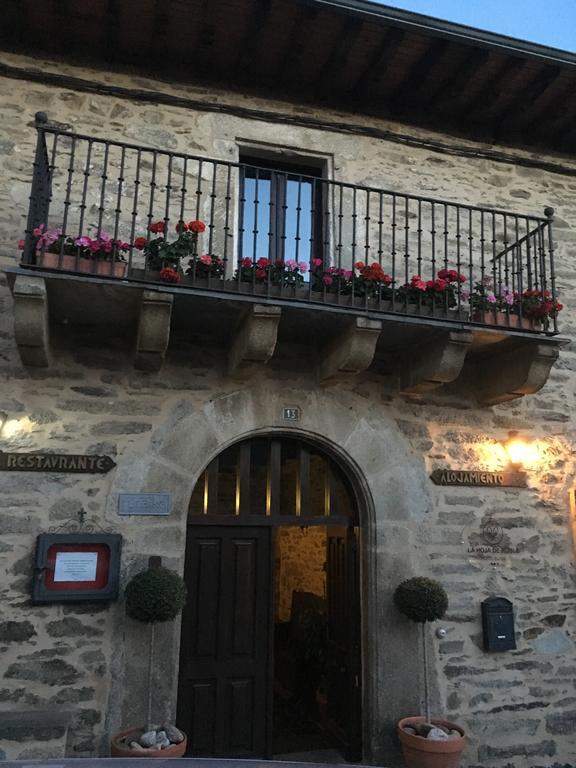 Gasthaus La Hoja De Roble Puebla de Sanabria Exterior foto